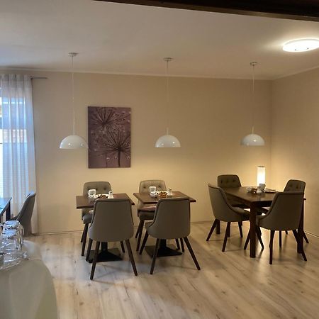 City Hotel 吉夫霍恩 外观 照片