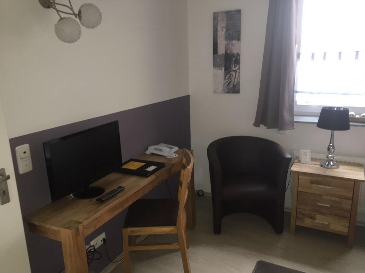 City Hotel 吉夫霍恩 外观 照片